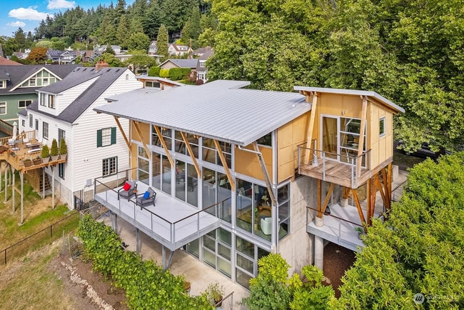 Building Photo - Lease Takeover: Breathtaking 1-Bed ADU Retreat with Spacious Living in Bellingham's Heart