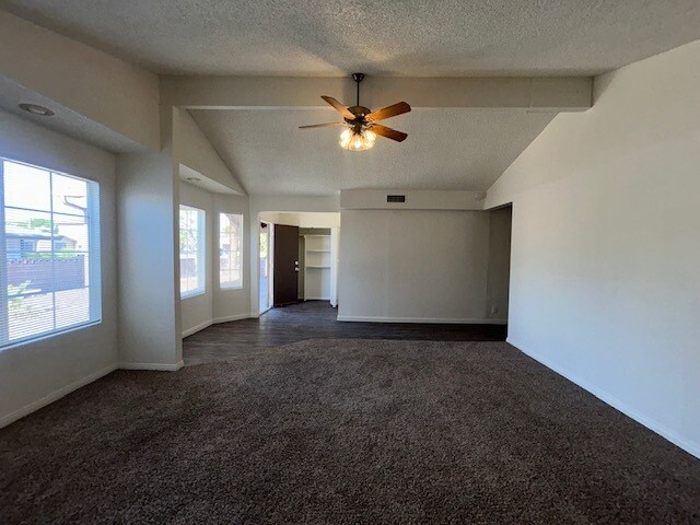Building Photo - 3913 Grass Valley Pl