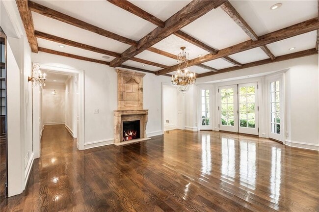 Building Photo - 2485 W Wesley Rd NW