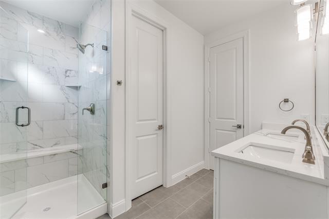 Building Photo - 4401 Cabell Dr