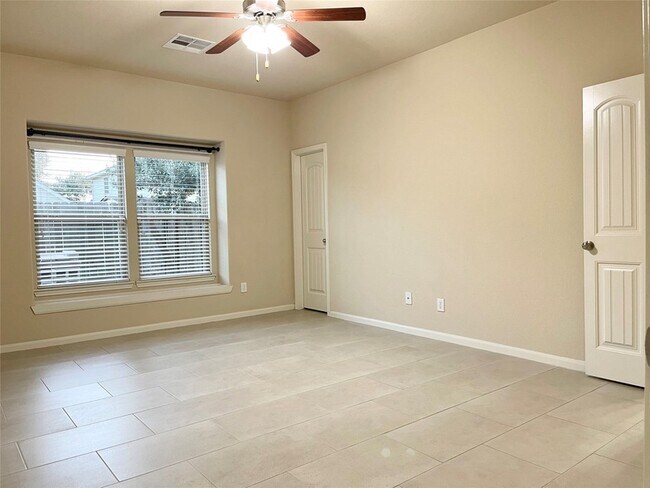 Building Photo - 19339 Vermillion Ct