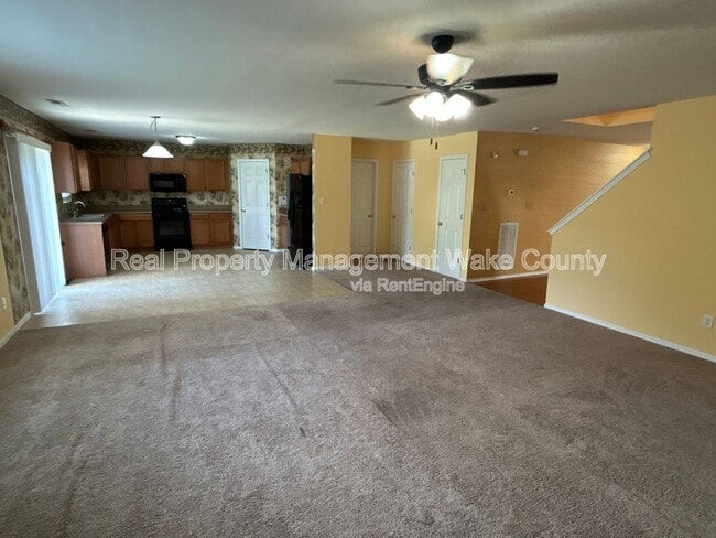 Building Photo - 5323 Seaspray Ln