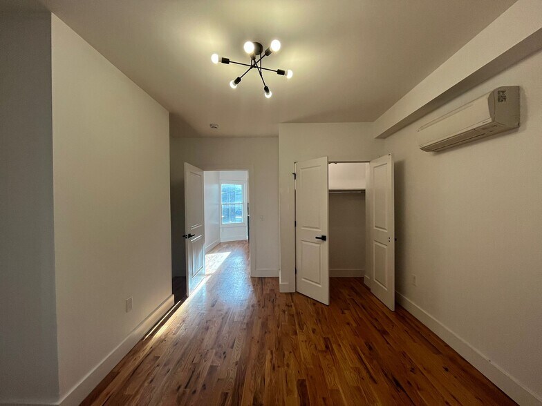 Building Photo - 237 Clinton Ave