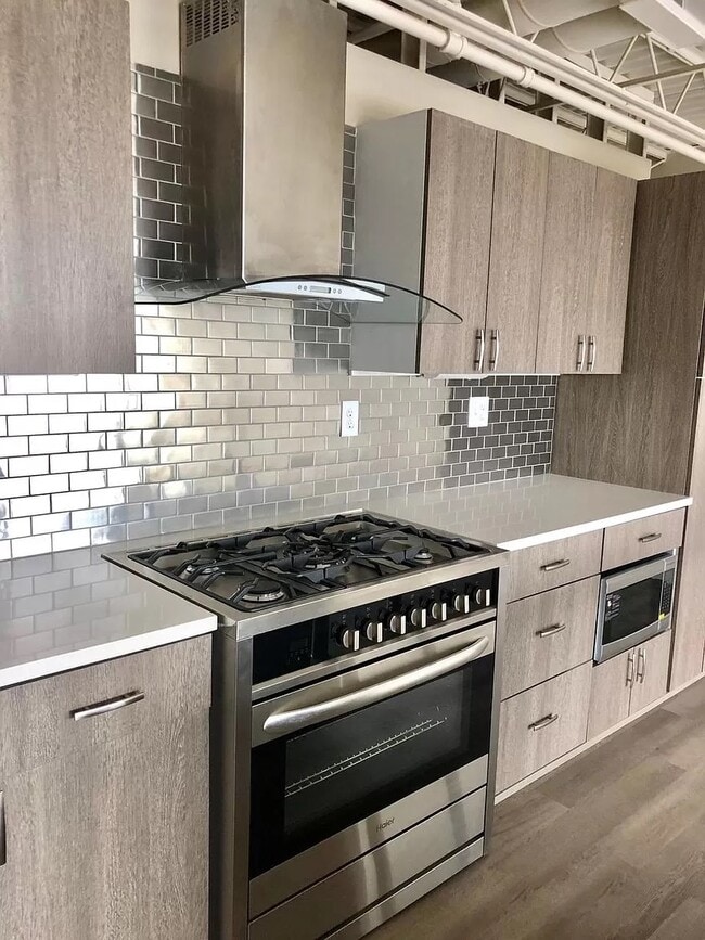 Kitchen 03 - 367 Auden Ave