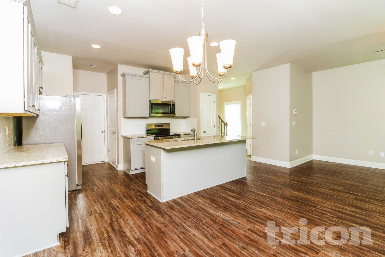 Building Photo - 483 Ireland Ln