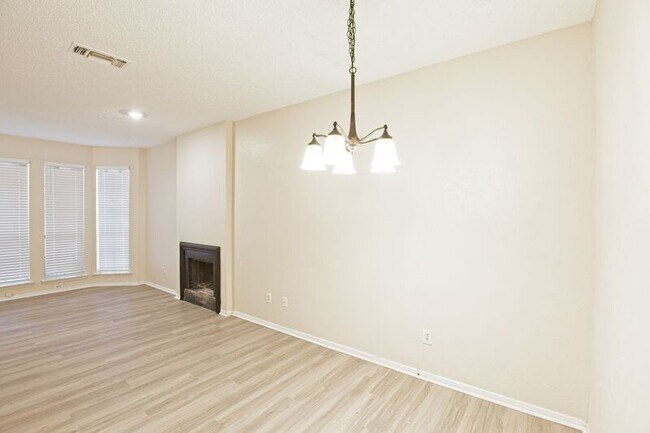 Building Photo - 5000 Cedar Springs Rd