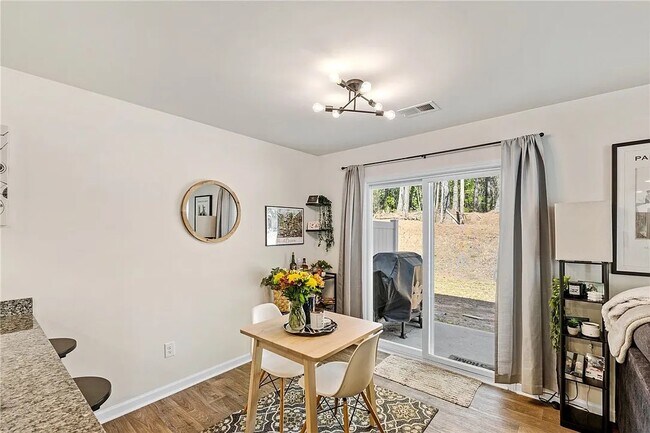 Building Photo - 511 Oakmont Valley Trl