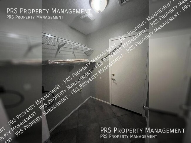 Building Photo - 1453 E Sierra Madre Ave