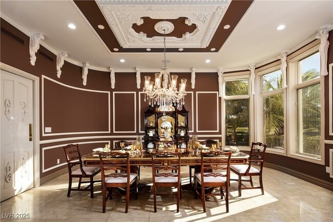 Building Photo - 8801 Palm Greens Ct