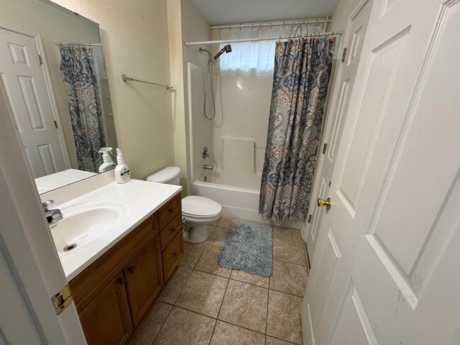 Building Photo - 2758 Westbrook Ct
