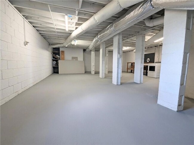 Building Photo - 970 Bridgegate Dr NE