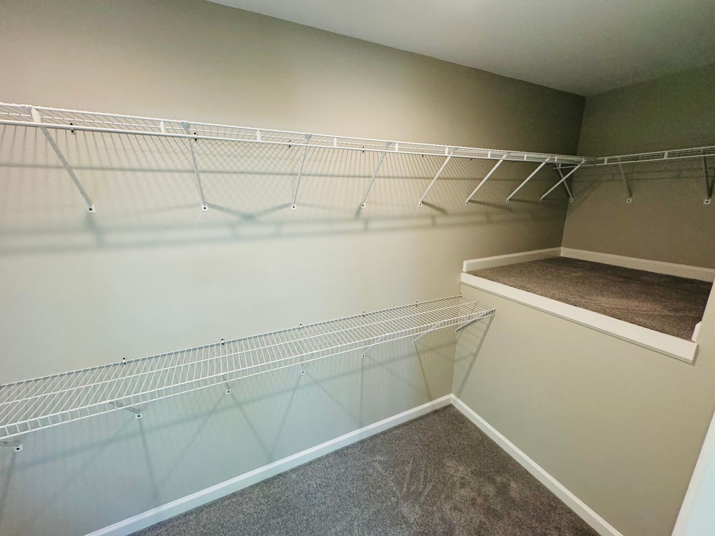 Building Photo - 449 Sanders Ln