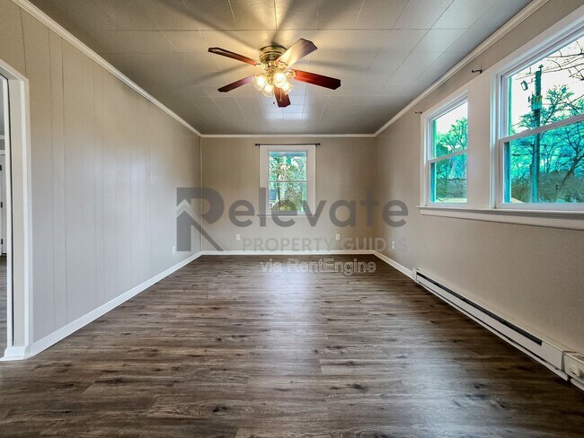 Building Photo - 3206 Belmont Ave