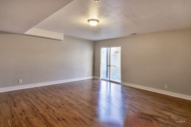 Building Photo - 10912 Poplar Brook Pl