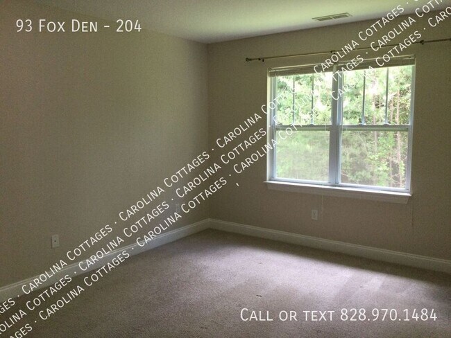 Building Photo - 93 Fox Den-204