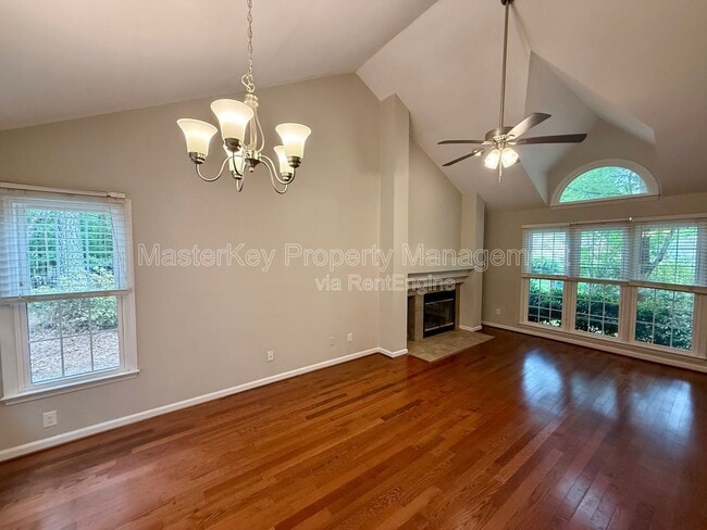 Building Photo - 103 Miramar Ct