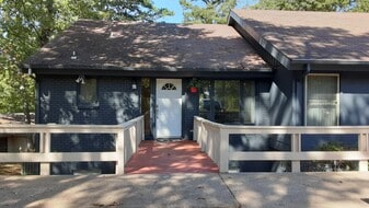 Building Photo - 1 Britten Cir