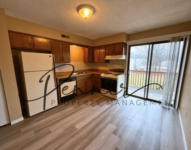 Building Photo - 3266 NW Mill Dr