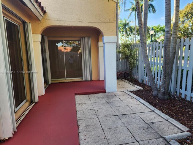 Building Photo - 1365 Springside Dr