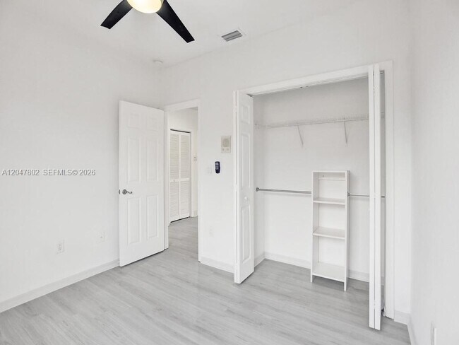 Building Photo - 10813 NW 51st Ln