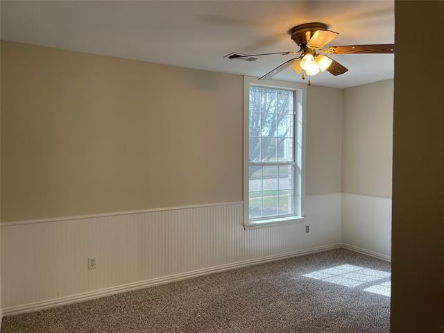 Building Photo - 1500 Santos Dr