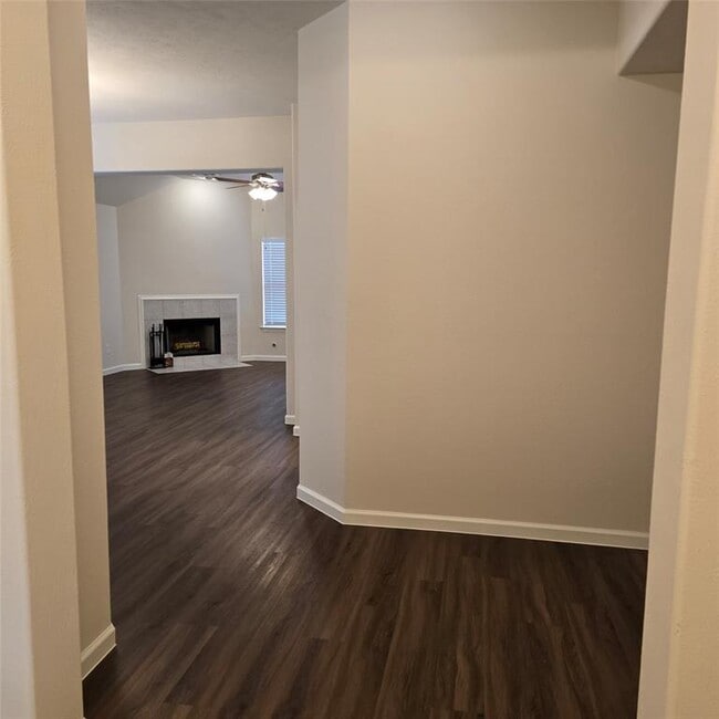 Building Photo - 18518 Dennington Dr