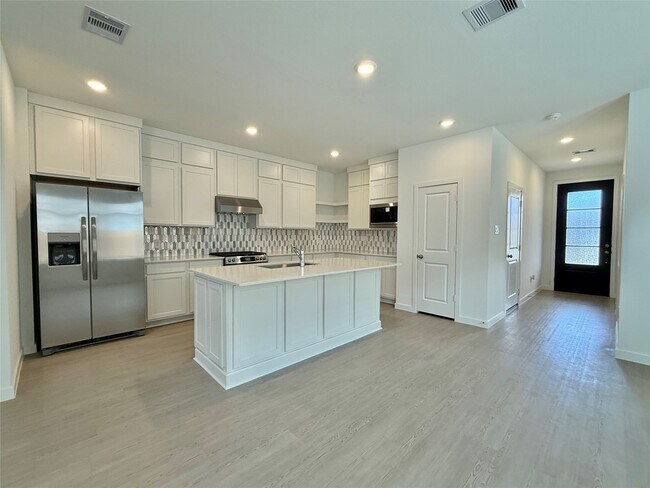 Primary Photo - 28707 Grand Mesquite Ln