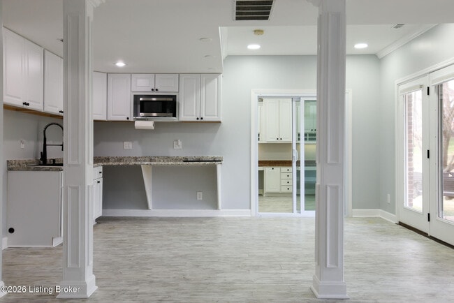 Building Photo - 4421 Sycamore Forest Pl