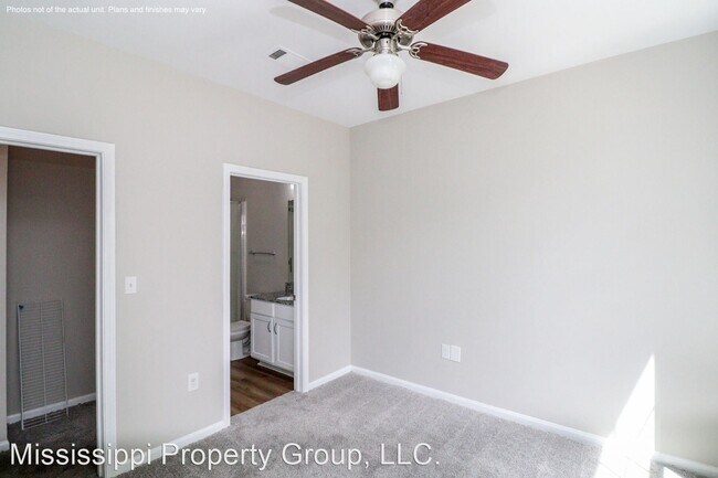 Building Photo - 3 br, 3 bath House - 234 Town Center Drive