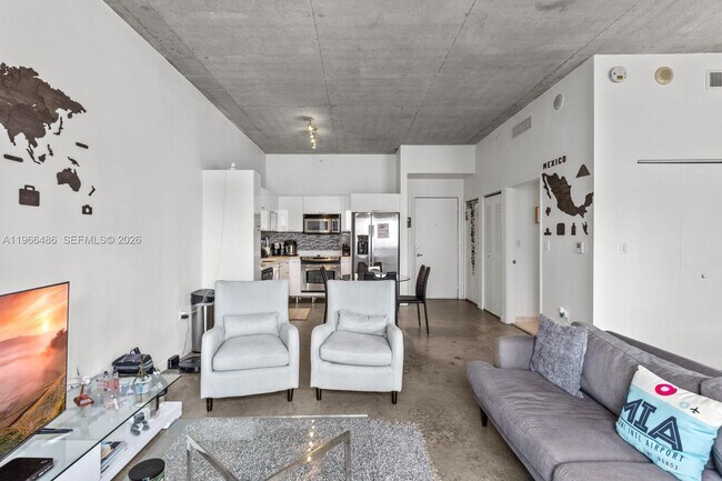 Building Photo - 133 NE 2nd Ave