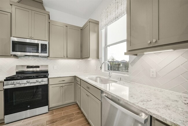 Building Photo - 21131 Medina River Dr