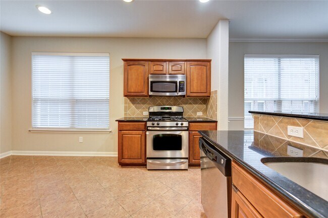 Building Photo - 1227 Glenwood Canyon Ln
