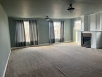 Building Photo - 1526 NE Market Dr