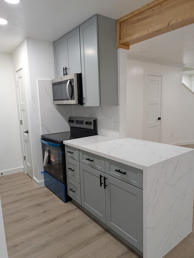 Building Photo - 6001 Reims Rd
