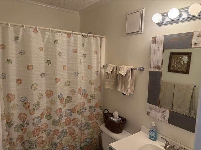 Building Photo - 2503 W Fort Macon Rd