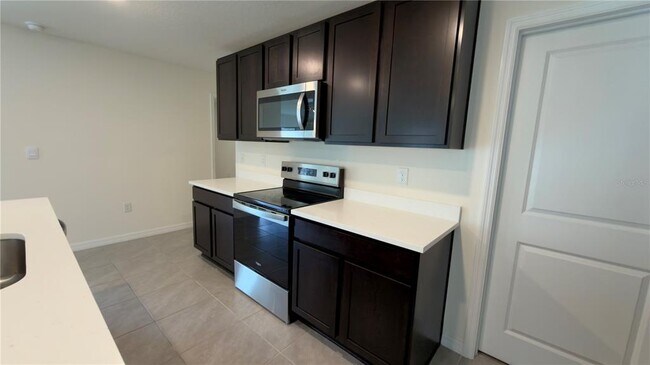 Building Photo - 8632 SW 45th Ct