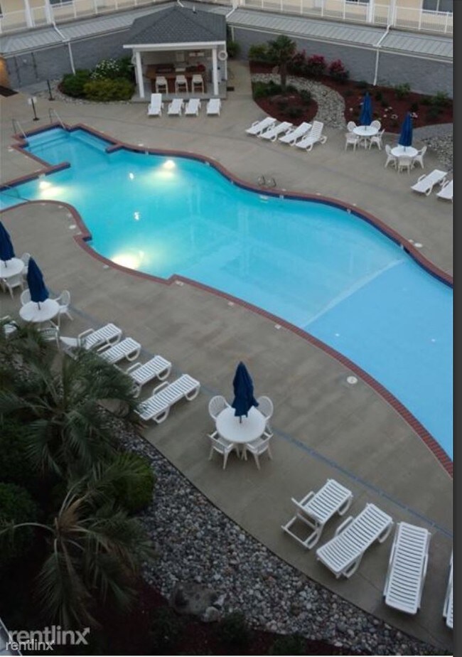 3 br, 2 bath Condo 204 Sandbridge Rd Fur... 204 Sandbridge Rd