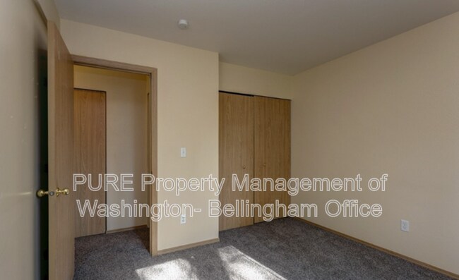 Building Photo - 2132 Harris Ave