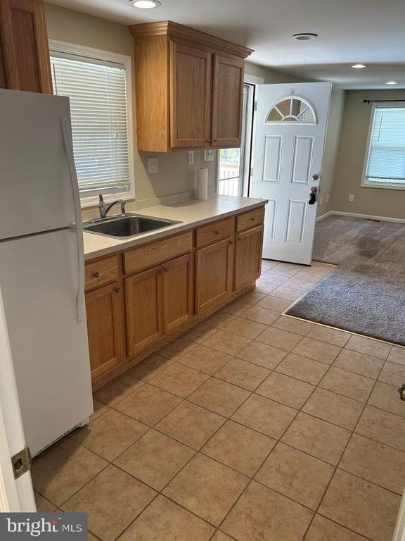 Building Photo - 104 Woodcrest Ave