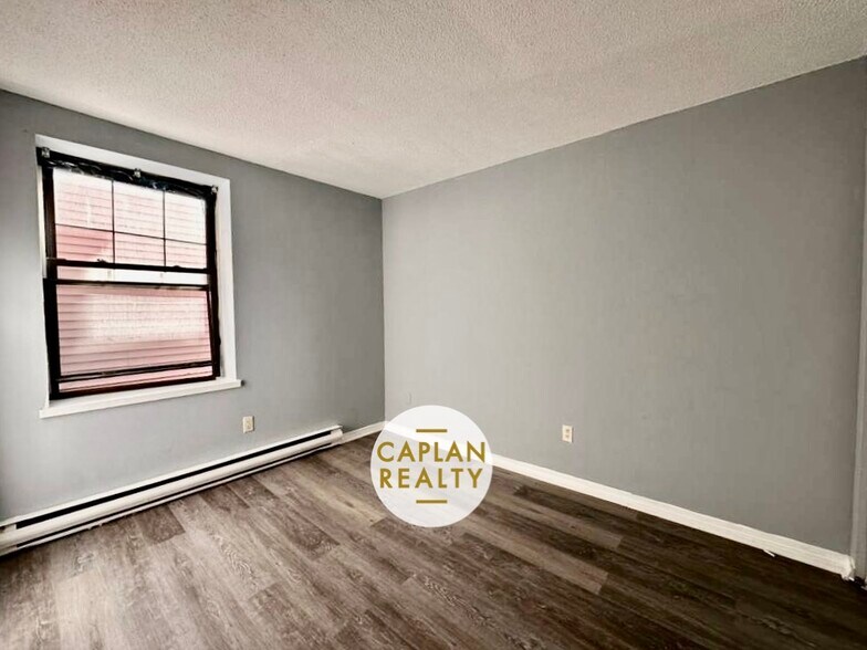 Building Photo - 1407 Chapel St