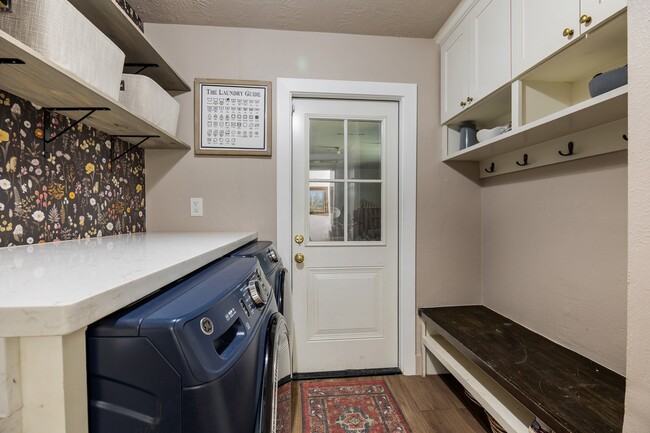 Building Photo - 326 Bayou View Dr