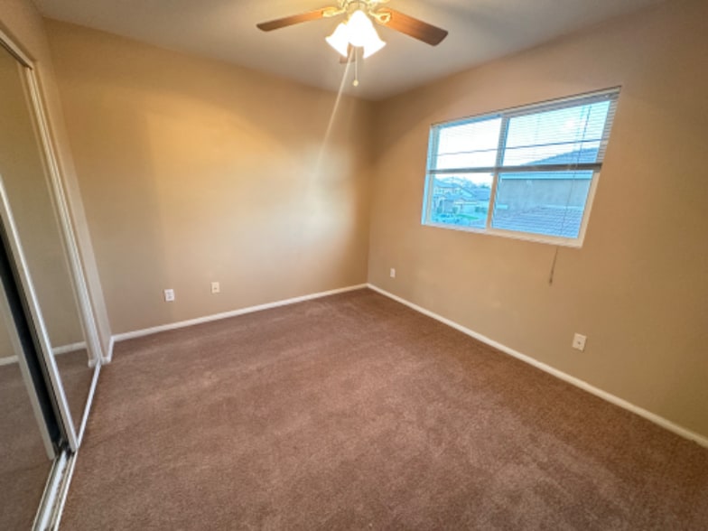Building Photo - 1224 Periwinkle Pl