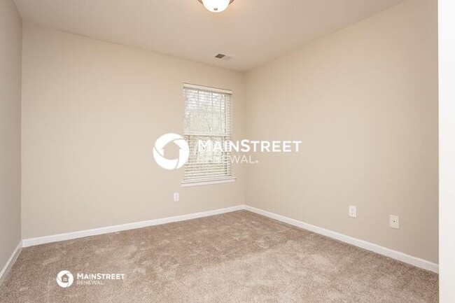 Building Photo - 2745 Trellis Oaks Dr SW