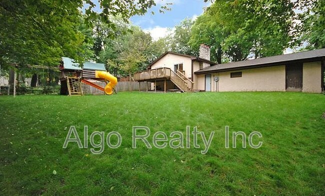 Building Photo - 7268 Sunnyslope Dr