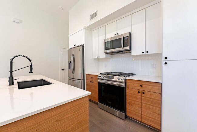 Building Photo - Discover Your Dream Home: Elegance, Comfort, and Modern Living All in One Stunning Package!