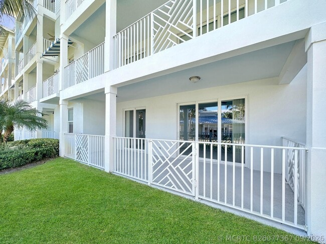 Building Photo - 312 Bay Colony Dr N