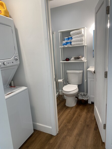 Laundry Room and Bathroom - 9020 Hillside St