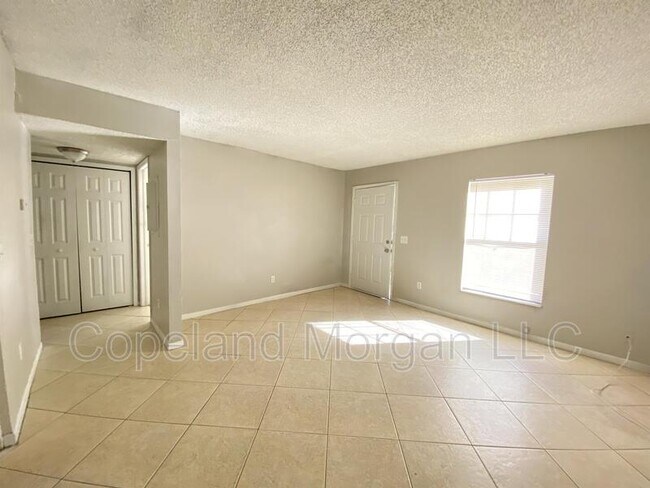 Building Photo - 5615 E 127th Ave