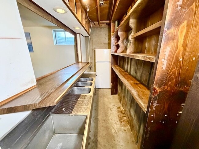 Building Photo - Updated Perlmack Ranch