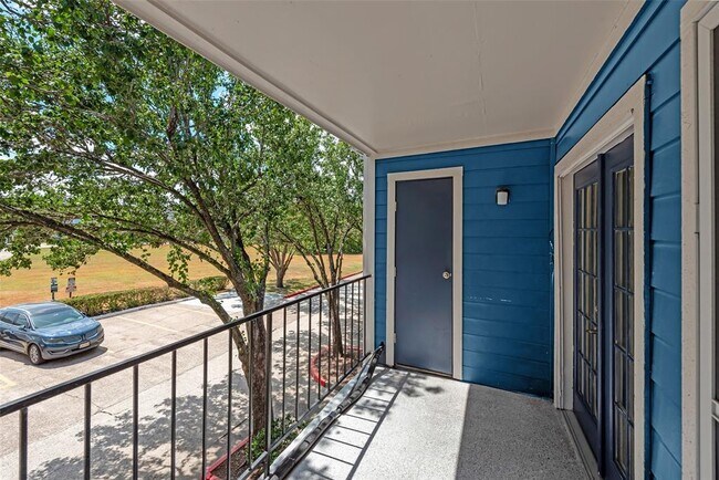 Building Photo - 18519 Egret Bay Blvd